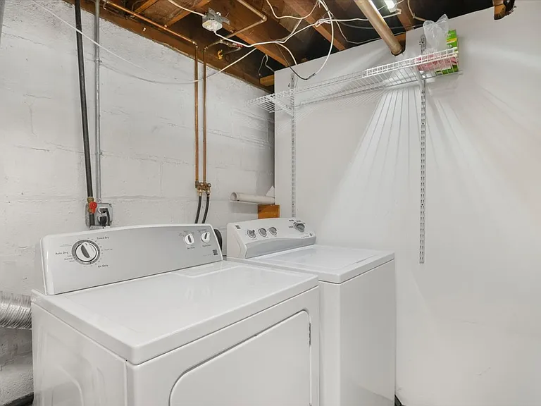 36 Amelia Ave — Photo 19