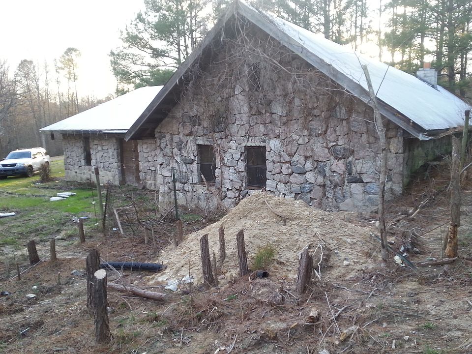 STONE BUILDING 