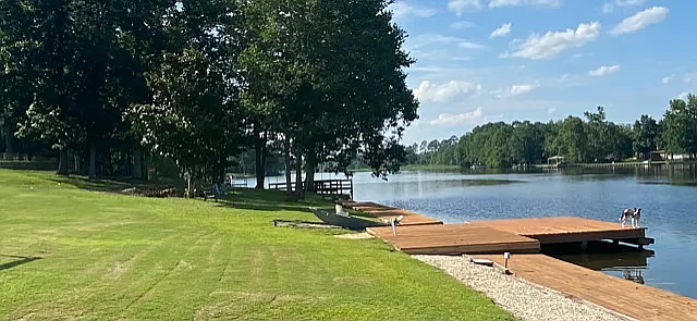 3823 Lake Oakdale Dr — Photo 2