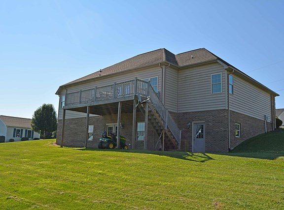 2nd image of 393 Stonebrook Dr