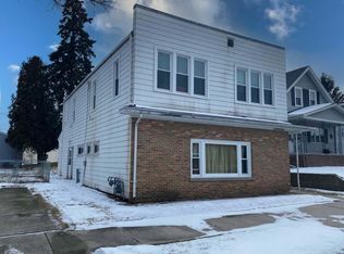 905 Swift Ave #905A & 905B, Sheboygan, WI 53081