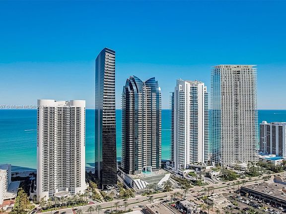 3rd image of 17121 Collins Ave APT 1907