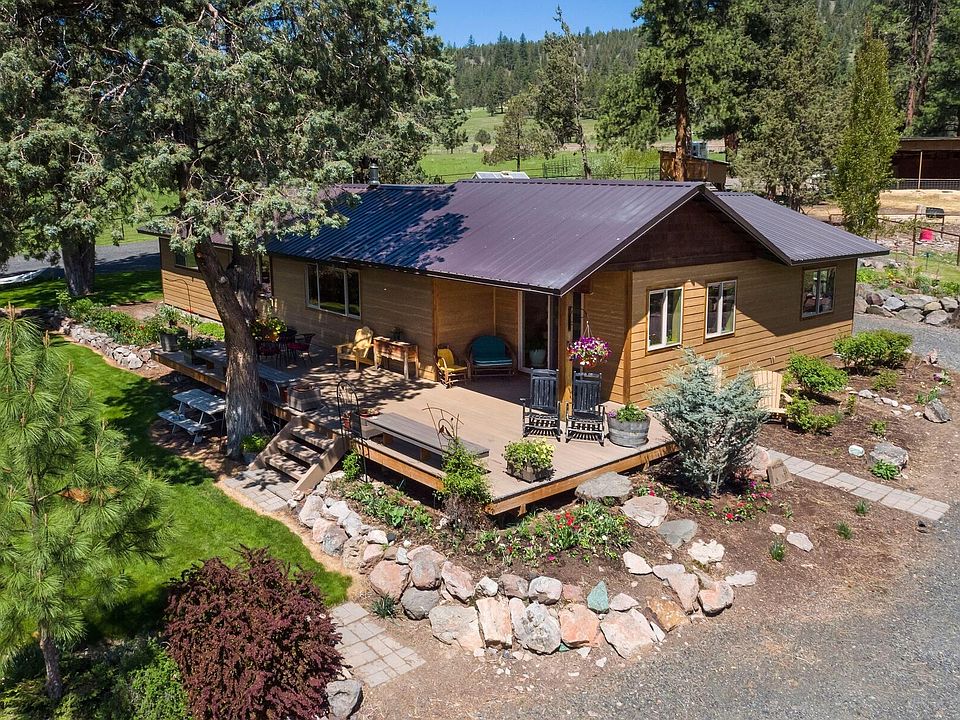 1st image of 5055 NE McKay Creek Rd