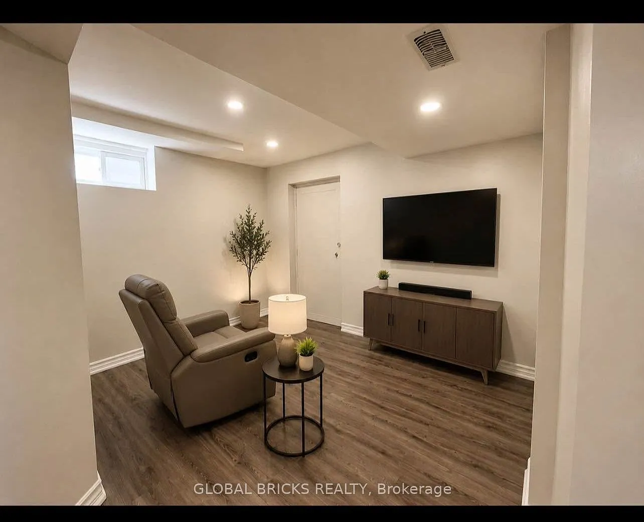 1 bed, $1,500 — Photo 3
