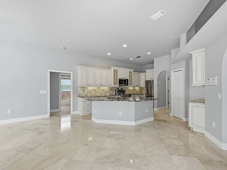 501 Manisha Pl — Photo 15