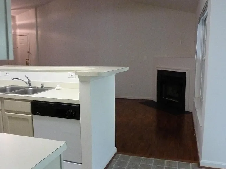 2026 Gov Thomas Bladen Way #301 — Photo 9