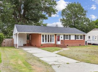 220 Lynnhaven Dr, Hampton, VA 23666