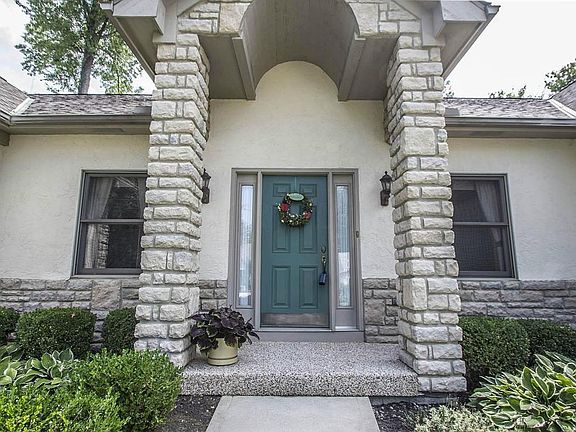 3rd image of 5614 Turnberry Dr