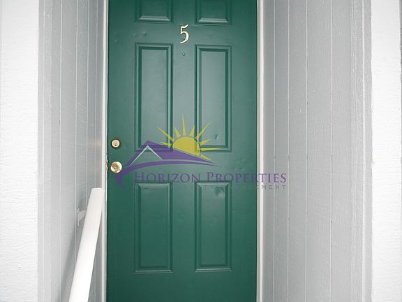 3rd image of 1311 G St APT 5