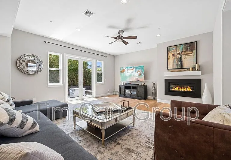 268 Palmer St — Photo 1