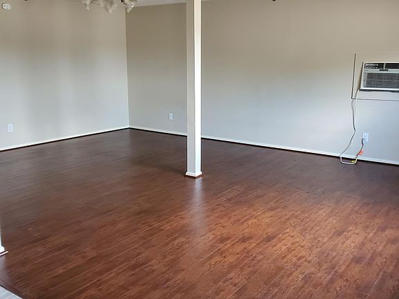 5th image of 5113 Lindsay St #3