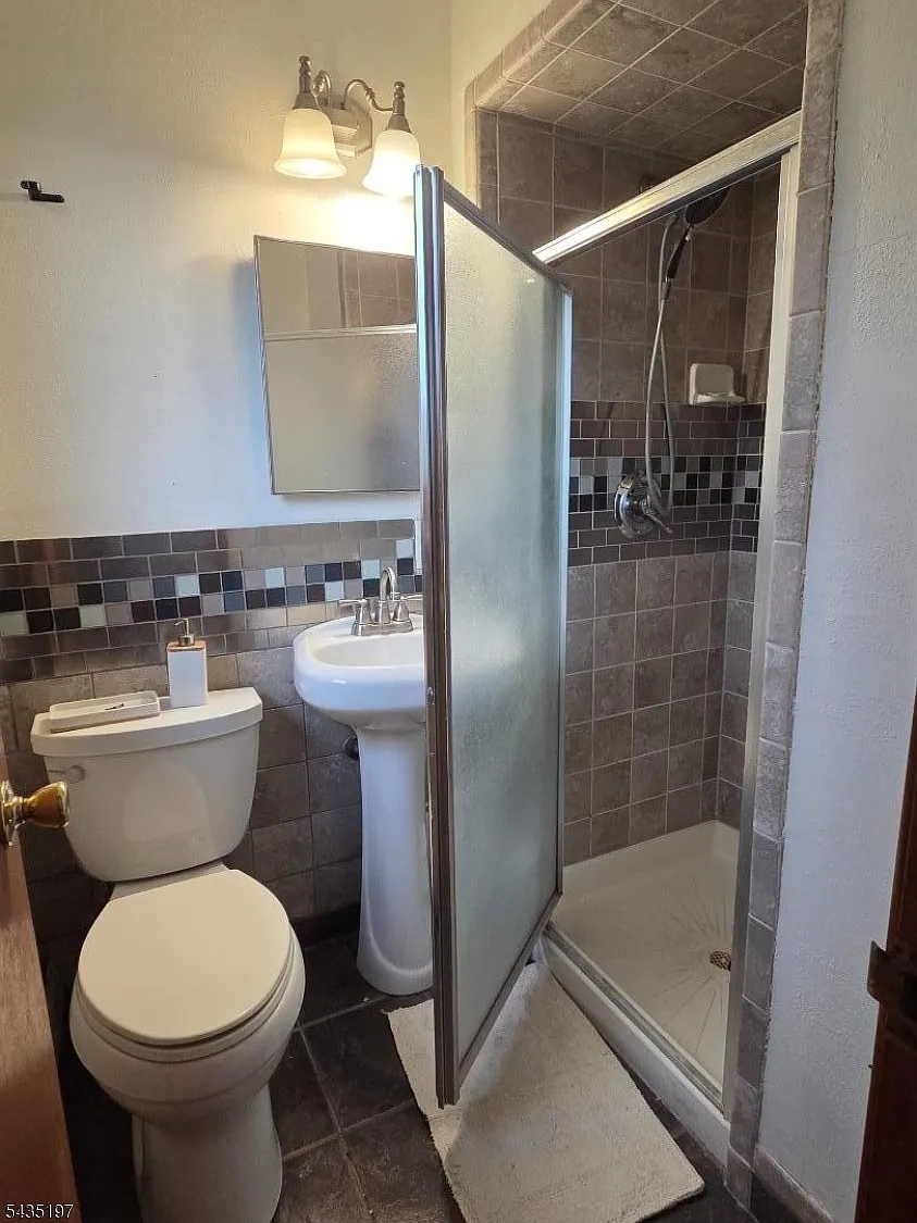 2 bed, 2.0 bath, $2,500 — Photo 3
