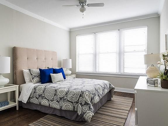 2nd image of 5529 S Everett Ave APT 2E