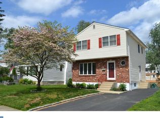 413 Chestnut St, Ridley Park, PA 19078