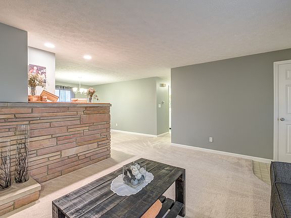 5th image of 4850 Arrowhead Dr