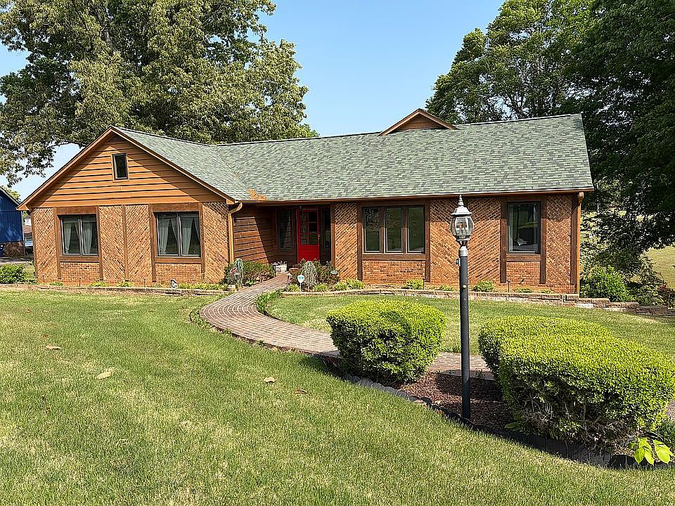 1st image of 116 Scenic Cir