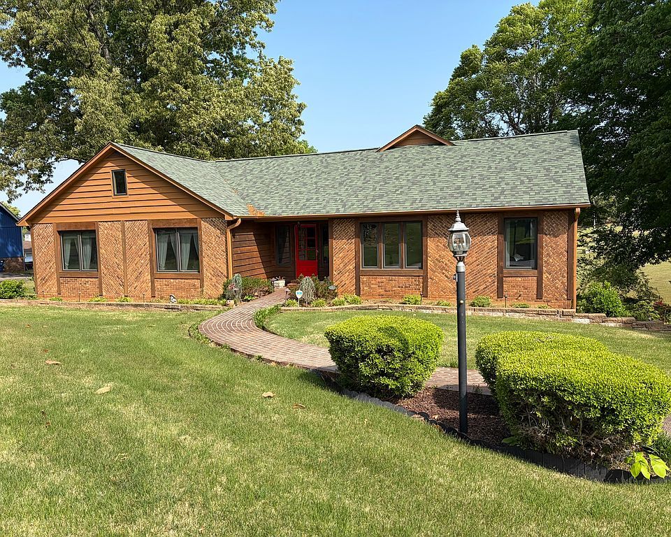 116 Scenic Cir - Property Image