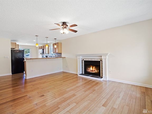 4th image of 22820 41st Avenue Ct E