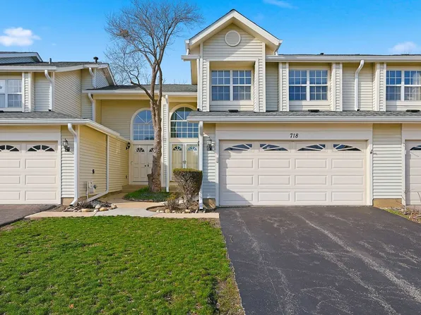 718 Sturnbridge Ln, Schaumburg, IL 60173