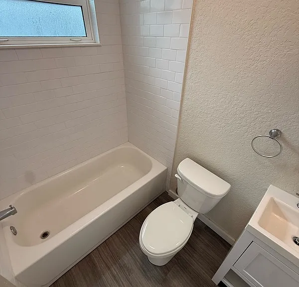 808 13th St N #4 — Photo 7