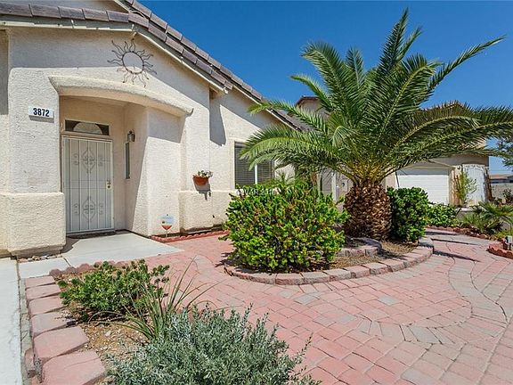2nd image of 3872 Aspen Springs Ave