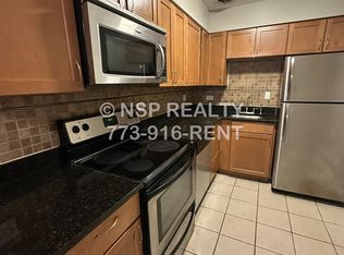 3825 N Pine Grove Ave #4022, Chicago, IL 60613