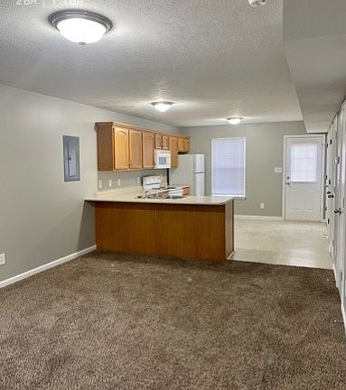 2nd image of 1740 Baltimore Dr APT C