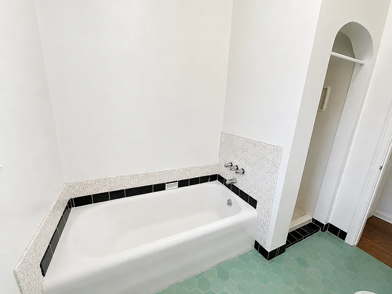 1237 E Santa Clara St — Photo 18