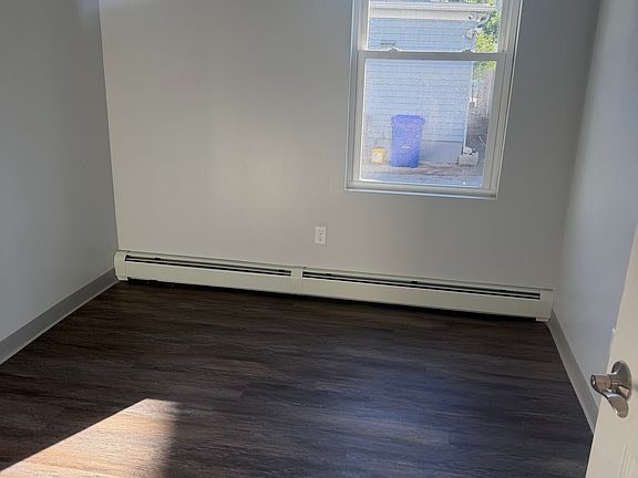 5th image of 383 Sayles St