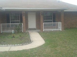 9759 Cedar Ridge Dr W, Jacksonville, FL 32221