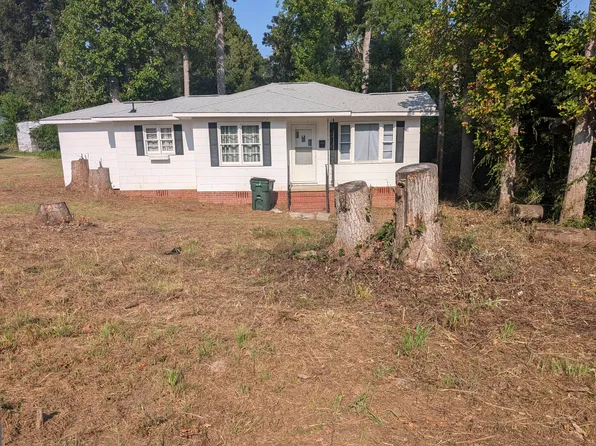 646 N Main St, Swainsboro, GA 30401