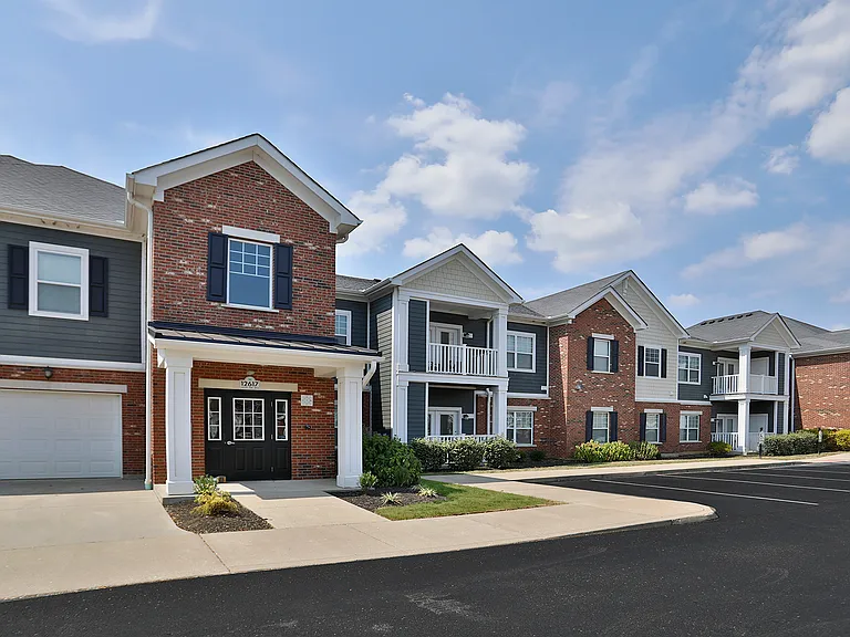 Kendal On Taylorsville — Photo 32