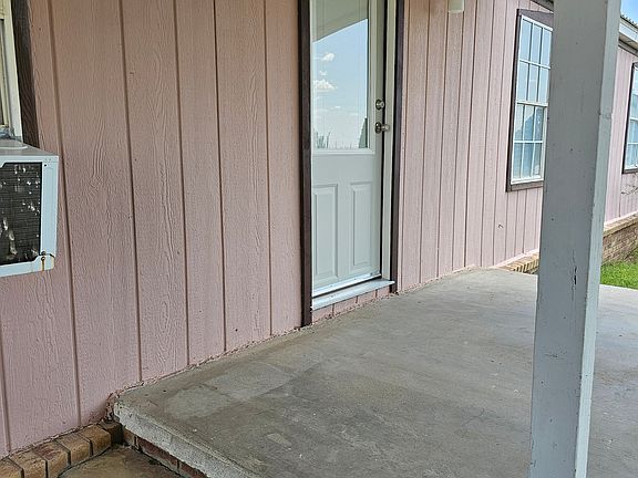5th image of 767 S Roosevelt Rd S