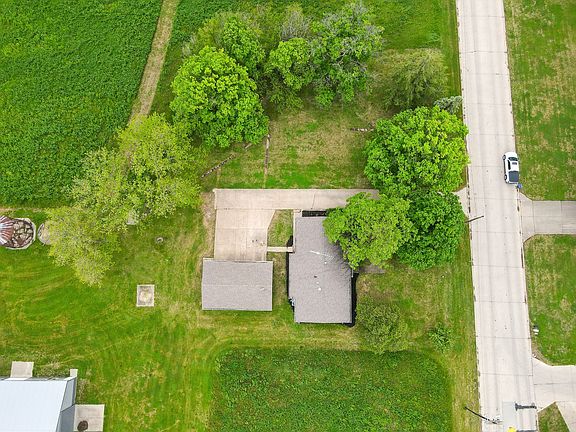 3rd image of 517 N 7th St