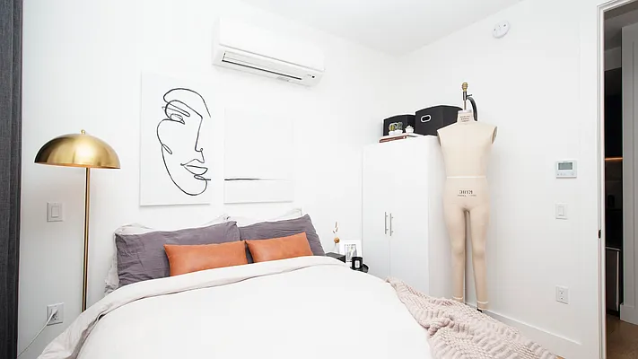 Rented by Nooklyn NYC LLC | media 11