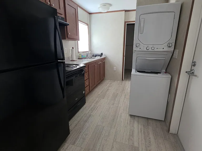 13480 SW 7th Pl — Photo 3