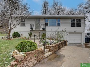 4601 N 54th Cir, Omaha, NE 68104