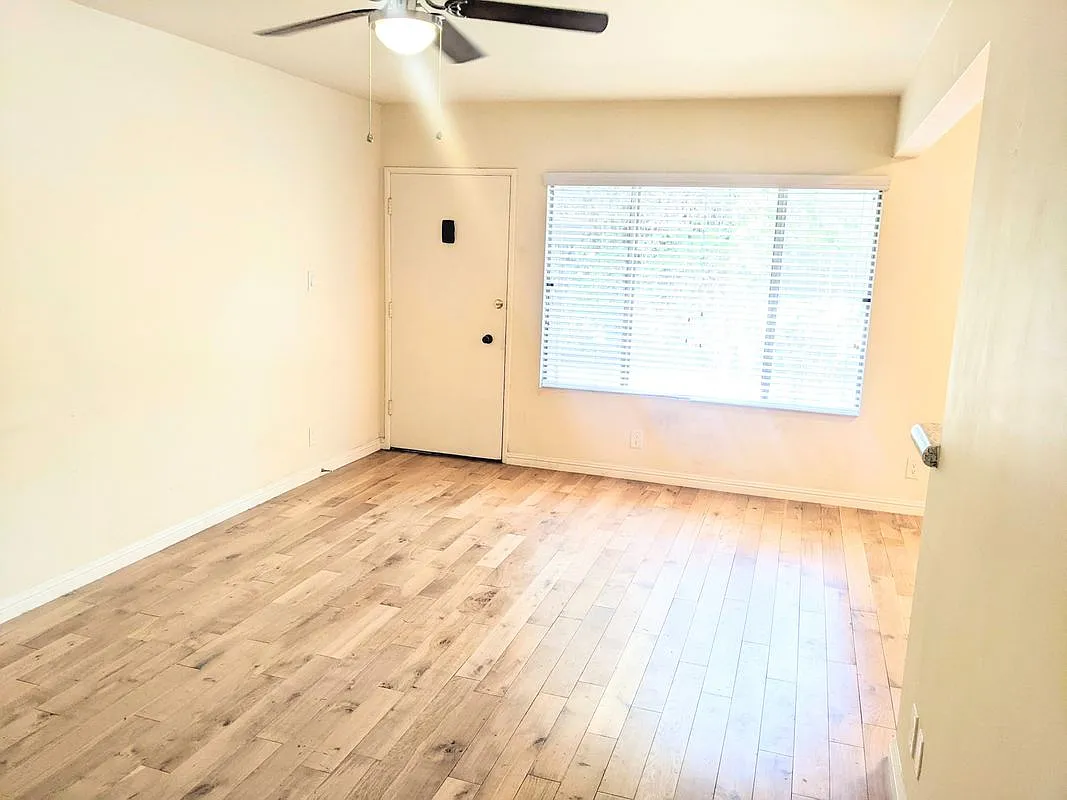 1 bed, 1.0 bath, 400 sqft, $1,895 — Photo 2