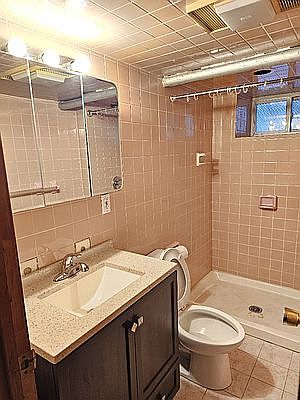 5th image of 32-22 43rd St Floor 1