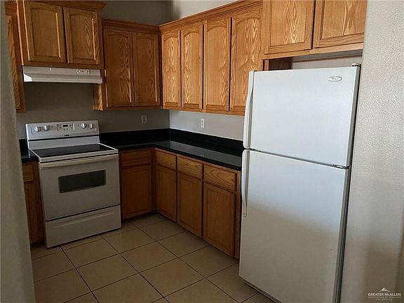 5th image of 3144 Scotland Dr APT 1