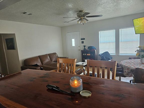 3rd image of 208 13th St