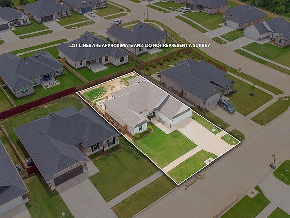 2nd image of 1702 Tres Dr