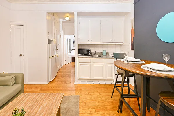 Rented by NOVO | media 5