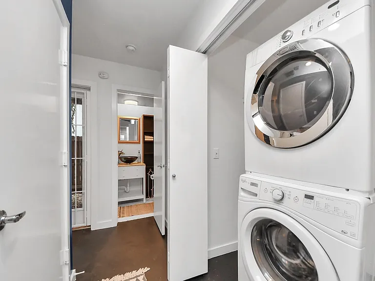 1428 Bailey St — Photo 34