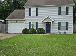 240 Sunflower Dr, Bonaire, GA 31005
