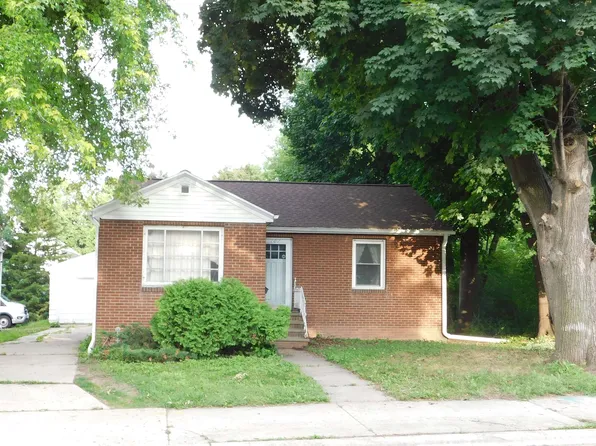 107 S Oneida St, Green Bay, WI 54303
