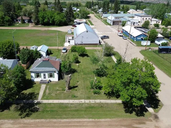 4104 S Wallace St, Donalda, AB T0B 1H0