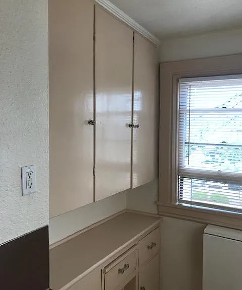 Plenty of cuboards-