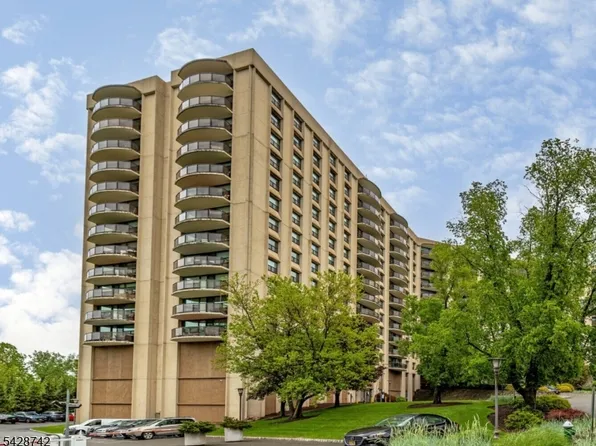 2 Claridge Dr #5EE, Verona Twp., NJ 07044