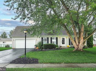 1677 Taylor Dr, Hanover, PA 17331